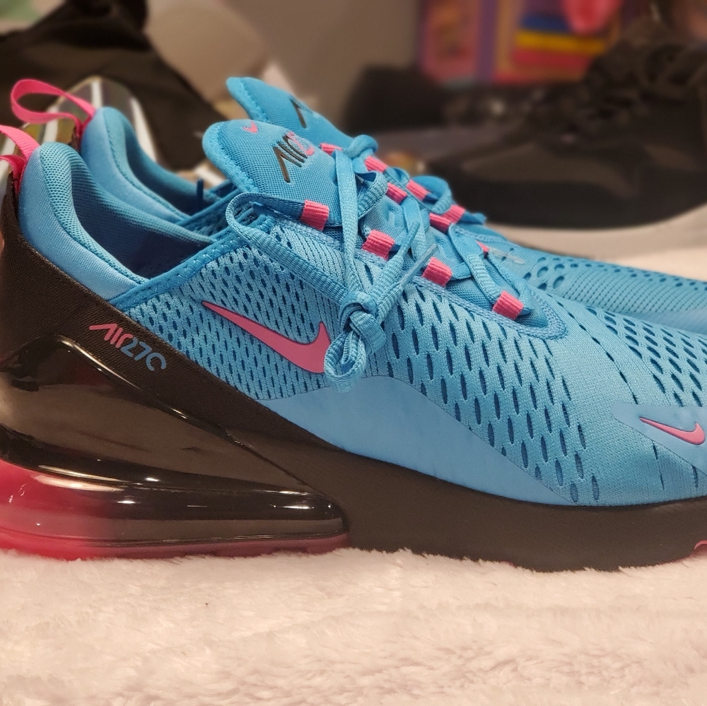NIKE AIR MAX 270 South Beach Men's Athletic Sneake
